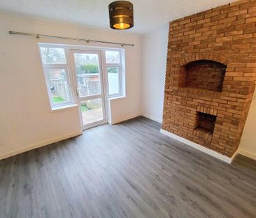 3 bedroom semi-detached house to rent - Photo 2