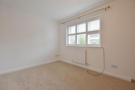 3 bedroom semi-detached house to rent - Photo 5