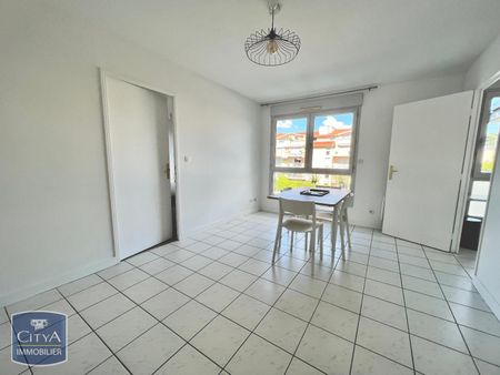 Location Appartement 2 pièces 39m² LYON 3ème - Photo 3