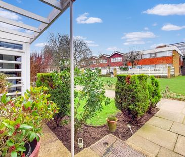 Heronsforde, Ealing, London, W13 - Photo 3