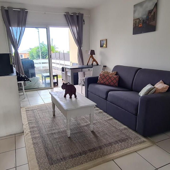 Location Appartement 1 pièce 22m² LE TAMPON 97430 - Photo 1