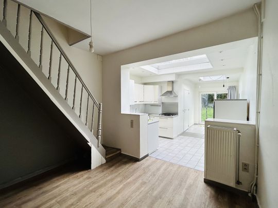 Knusse, instapklare gezinswoning met tuin - Photo 1