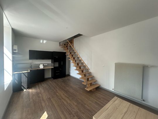 Location Appartement 6 pièces 137m² - Photo 1