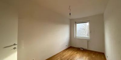 3 ZIMMER | MIT LOGGIA | AB SOFORT VERFÜGBAR | TOP ANBINDUNG - Photo 2