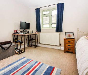 4 bedroom detached house to rent - Photo 6