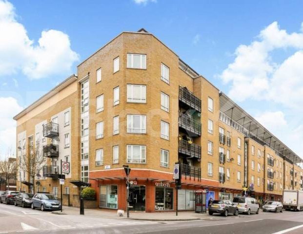 Spacious two-bedroom apartment with balcony in the heart of N1 - Photo 1
