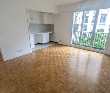 location Appartement T1 DE 26m² À PARIS 15 - Photo 1