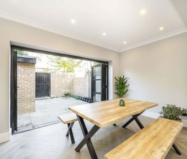 Manor Road, W13, London - Photo 3