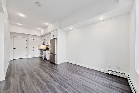 Modern 2 Bed Condo In University District | Undergound Parking Included - Photo 5