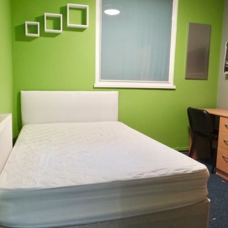 Guildhall Walk, Southsea - Photo 1