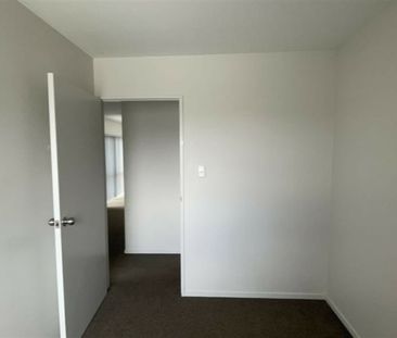 In the Hub of Takanini - Photo 3