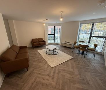 3 bedroom apartment to rent - Photo 3