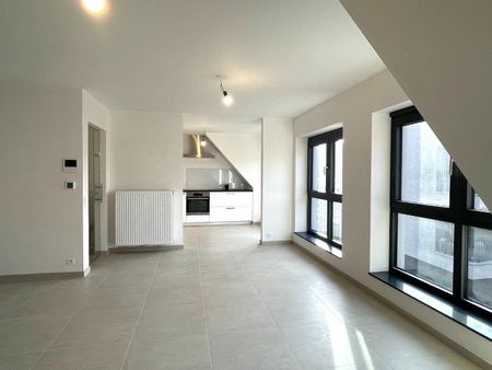 Totaal gerenoveerd, ruim appartement in centrum Lauwe! - Photo 5