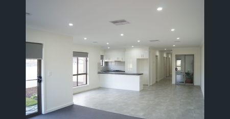 Modern Townhouse. - Photo 2