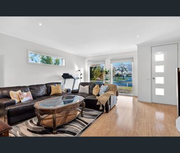 2/20 Sovereign Boulevard, Harkness, Vic 3337 - Photo 2