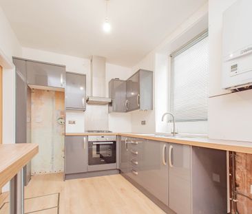 2 bedroom terraced to rent Ashbourne Street, Norden, Rochdale, OL11 - Photo 4