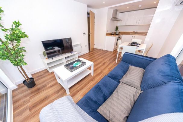 2 Bedroom Flat To Rent - Photo 1