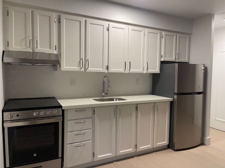 For Lease - 2373 Bloor Street Unit# 6, Toronto, Ontario - Photo 3