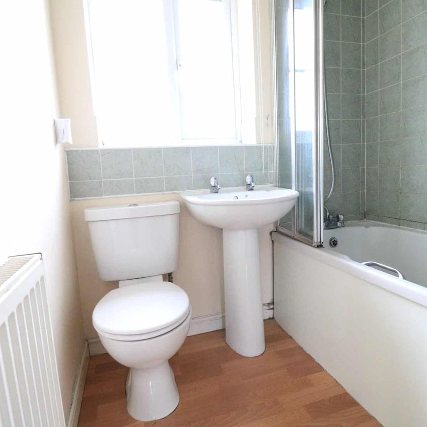 Granville Road, Scunthorpe - Photo 1