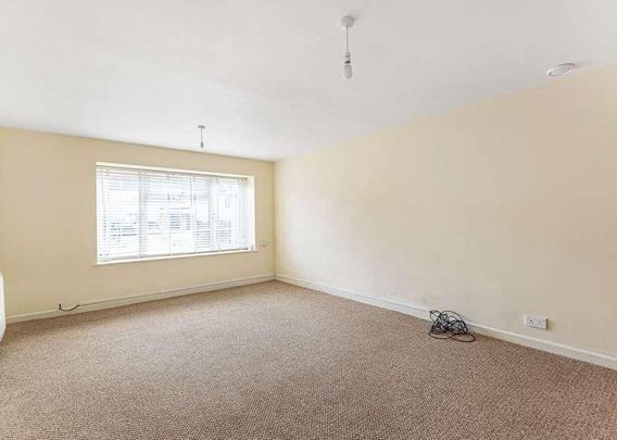 Station Road, Launton, OX26 - Photo 1