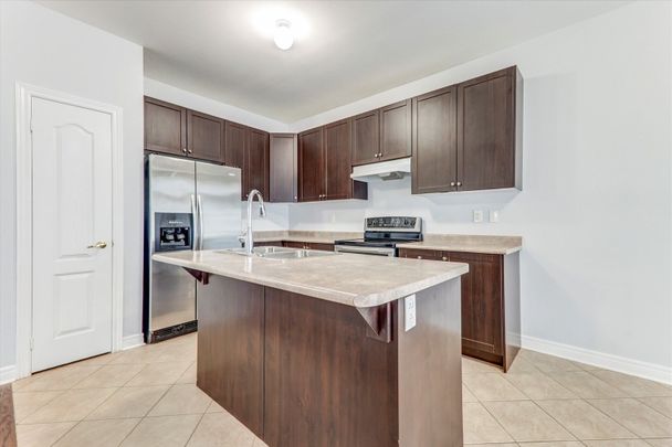 For Lease - 140 Durhamview Crescent, Whitchurch-Stouffville, Ontario - Photo 1