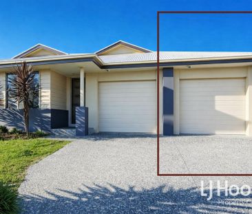 Low maintenance, great location and all about convenience! - Photo 6