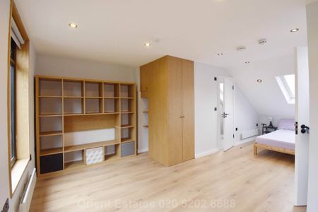 Price £2,750 pcm - Available Now - Part Furnished - Photo 4