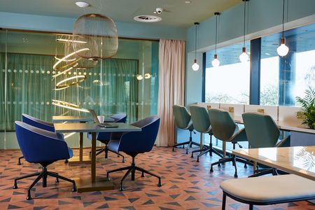 2 bedroom apartment - Photo 2