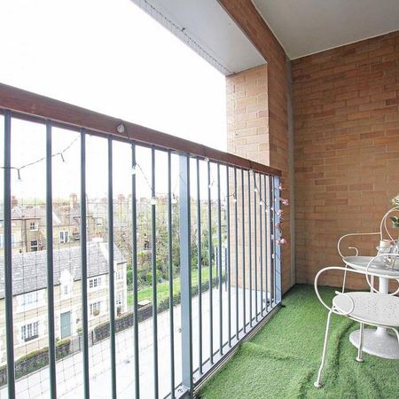 1 bedroom flat to rent - Photo 4