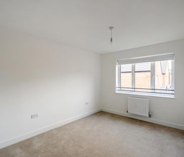 4 bedroom detached house to rent - Photo 4