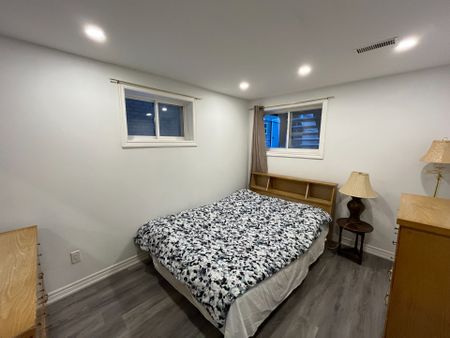 For Lease - 15 Porter Drive, Guelph, Ontario - Photo 2