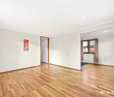 "Family-Friendly Home in Prime Karabar Location " - Photo 2