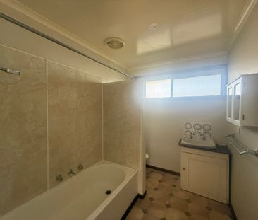 Prime Location Living - Photo 4