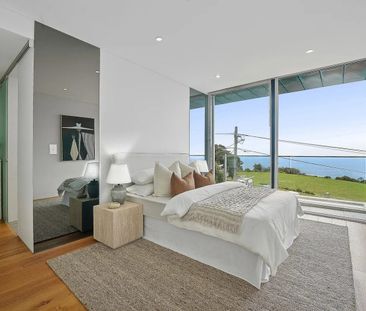 Luxurious Four-Level Coastal Retreat Opposite Diamond Bay Reserve - Photo 6