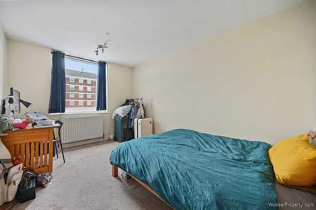 3 bedroom property to rent in London - Photo 5