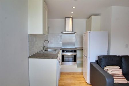 1 bedroom apartment to rent - Photo 4