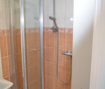 Studio Flat, Blandford Road, BR3 - Photo 2