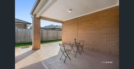 Modern Comfort & Convenience in Point Cook - Photo 4