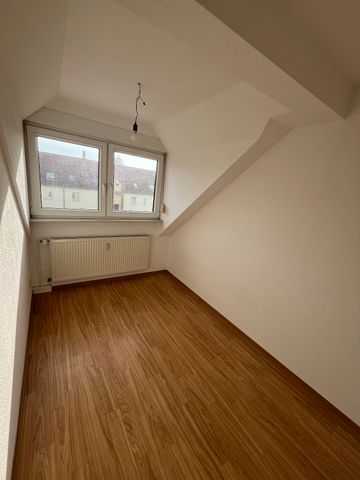 Klein aber Mein: gemütliche Dachgeschosswohnung sucht neue Mieter! - Foto 4