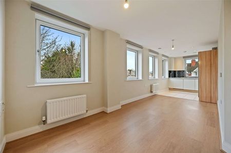 A high specification 1 bedroom apartment set on the first floor. Parking is available on request. Available now and offered unfurnished. - Photo 3