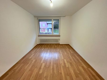 NEUCHÂTEL - APPARTEMENT DE 3 PIÈCES - Photo 2