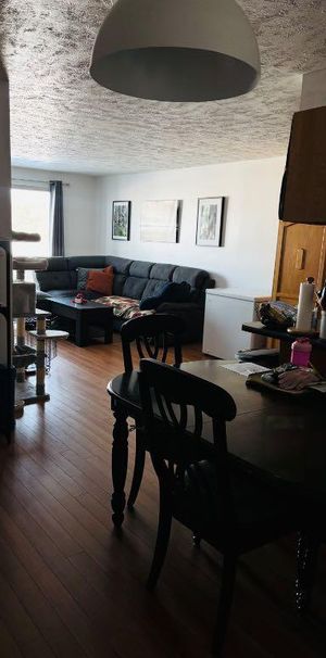 Superbe appartement 4 1/2 à Charlesbourg pour Mars - Photo 1