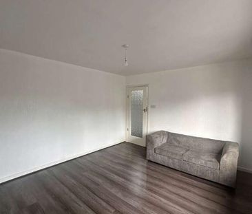 Princes Road Ilford, IG6 - Photo 3