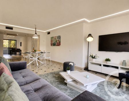 Location Appartement 3 pièces 86m² NICE 06000 - Photo 2