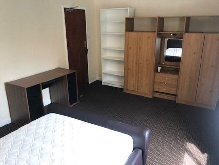 4 bedroom house to rent - Photo 2