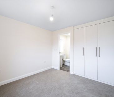 4 bedroom house to rent Prospero Drive, Wellingborough, Northampton... - Photo 3