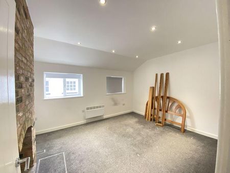 2 bedroom maisonette to rent - Photo 2