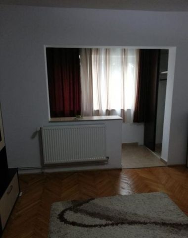 Garsoniera de inchiriat langa Sala Palatului - Fotografie 4