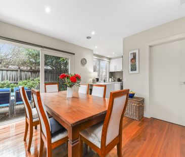 3 Bedroom Quality Townhouse - Photo 3