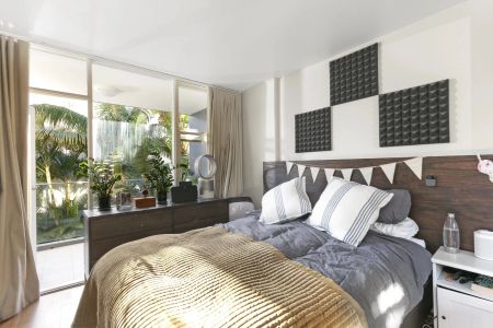 Boutique Harbour Front One Bedder - Photo 2